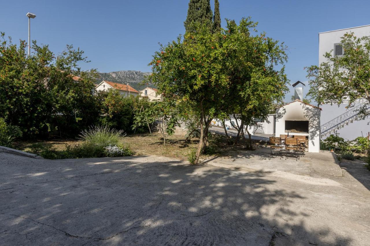 Apartment Lamaro Kastela Exterior photo