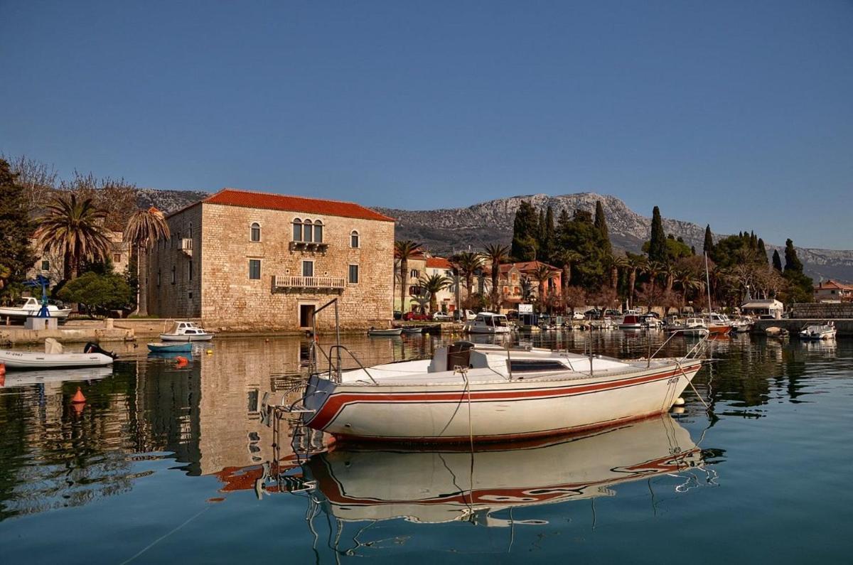 Apartment Lamaro Kastela Exterior photo